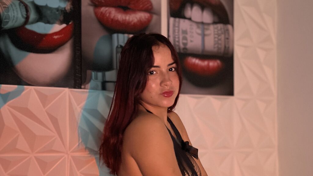 CarolyBrown Live Cam on LiveJasmin