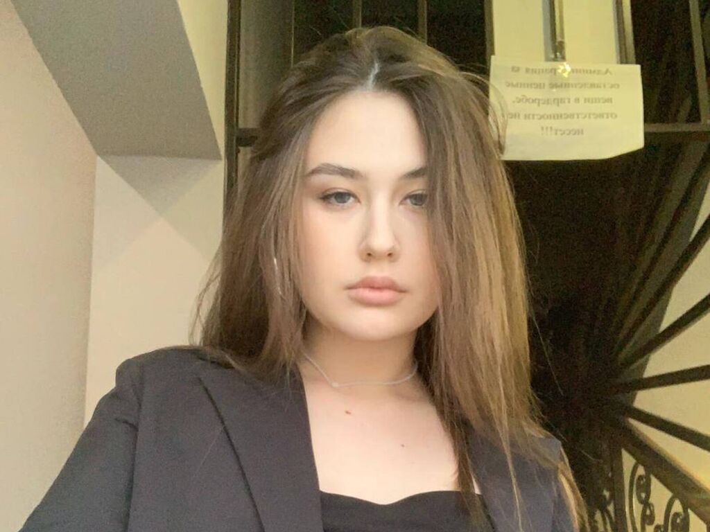 CamillaSuan Nackt
