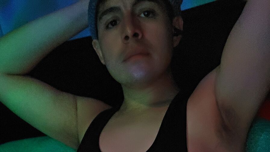 Discover boyToyyy on YoniPorn.com