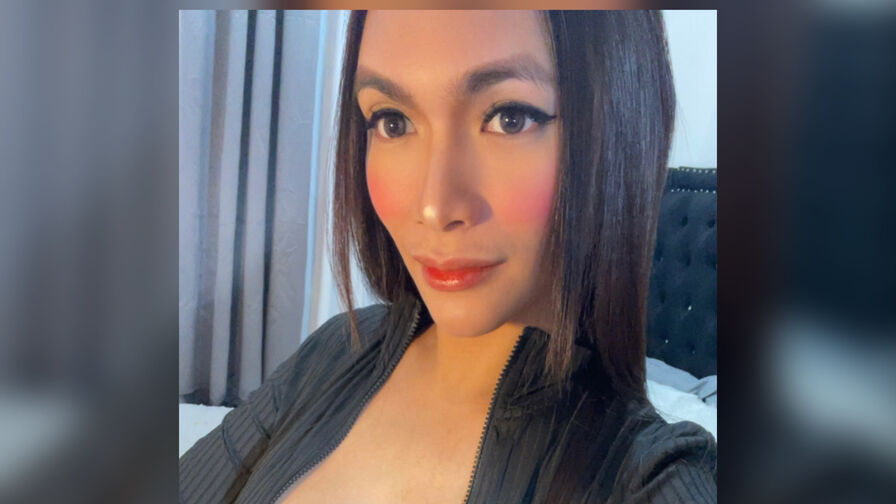 Live Sex Chat with KiziaFox