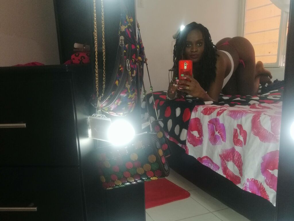 DayannaDiamond Nude
