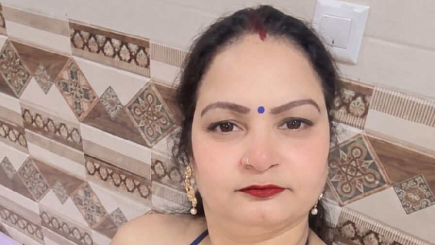 VIP Live Sex Chat with RuhiShrma
