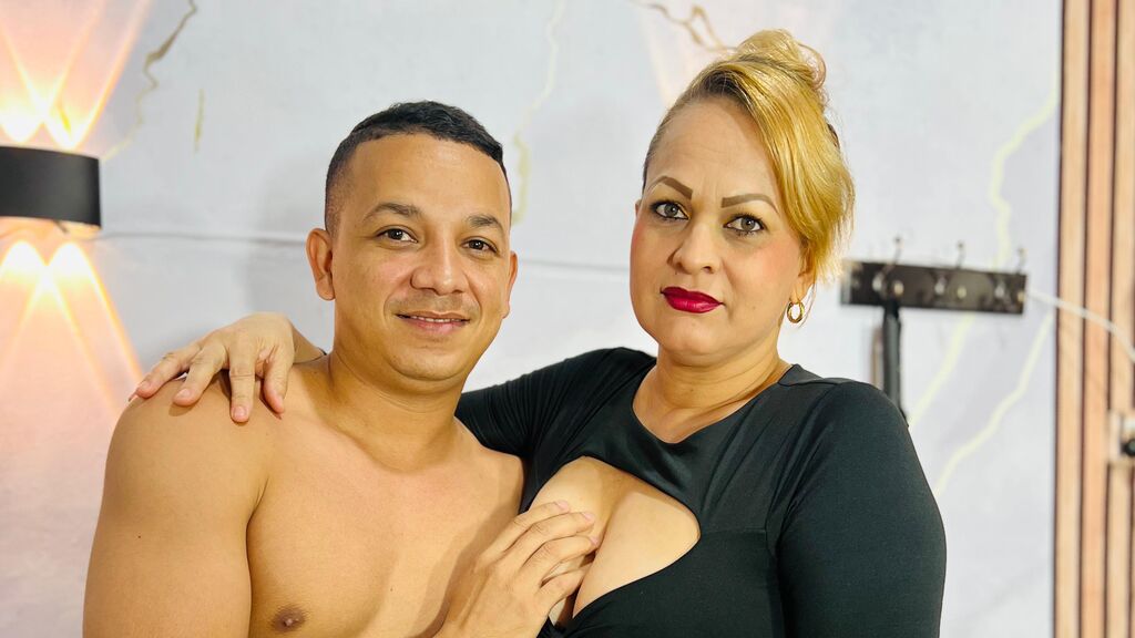 JennyAndMichael live cam model at LiveJasmin