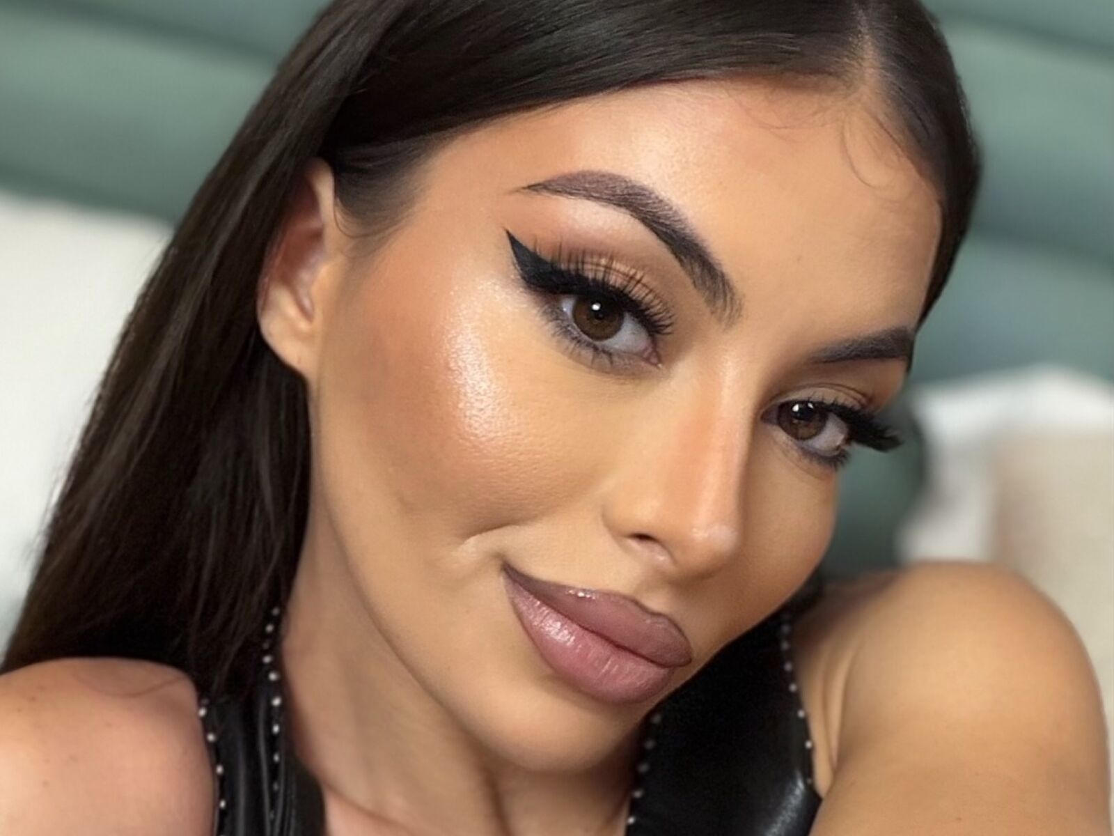 Live cam for MoniqueeMinx