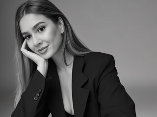 free live porn chat ChloeQuinn