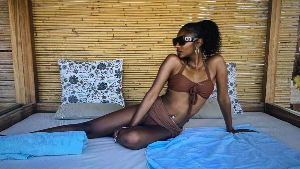 Camelto live cam model at LiveJasmin