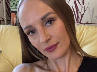 MonaLika age 36