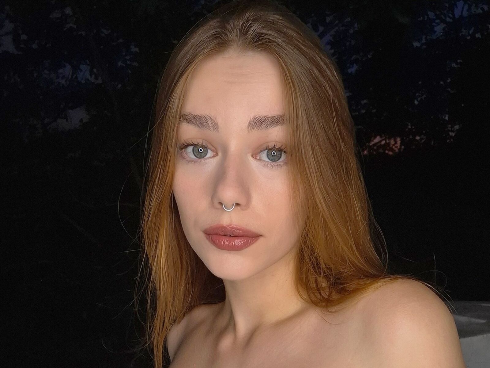 Live cam for EmilliaFox
