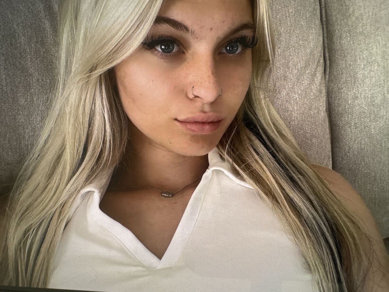 Live cam for JessClarky