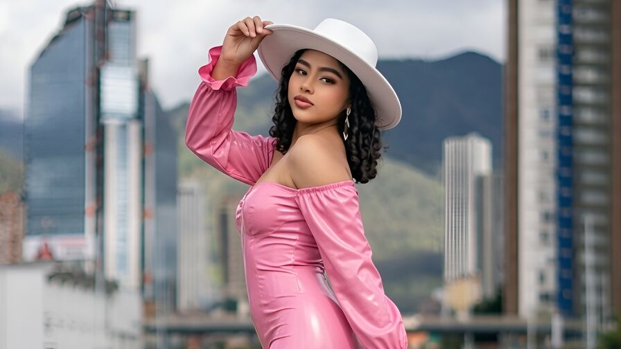 Watch FernandaCoa live on Sex Girls Blend