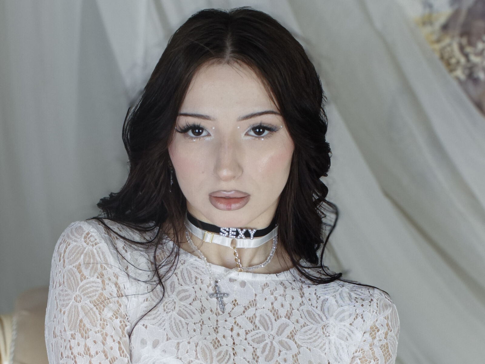 Live cam for ChloeLefevre