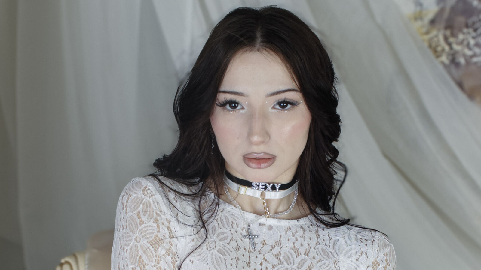 ChloeLefevre glamour portrait