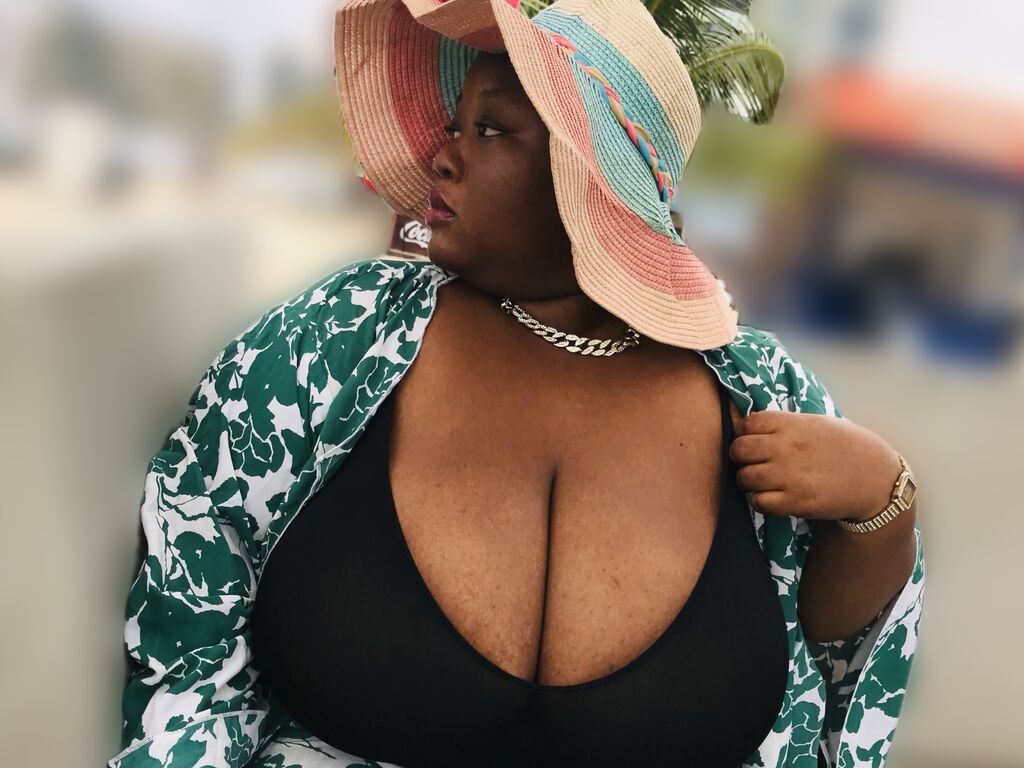 BriannaBabs Nackt