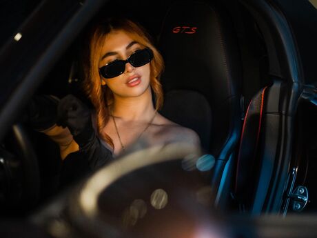 Chat with ArianaVegas