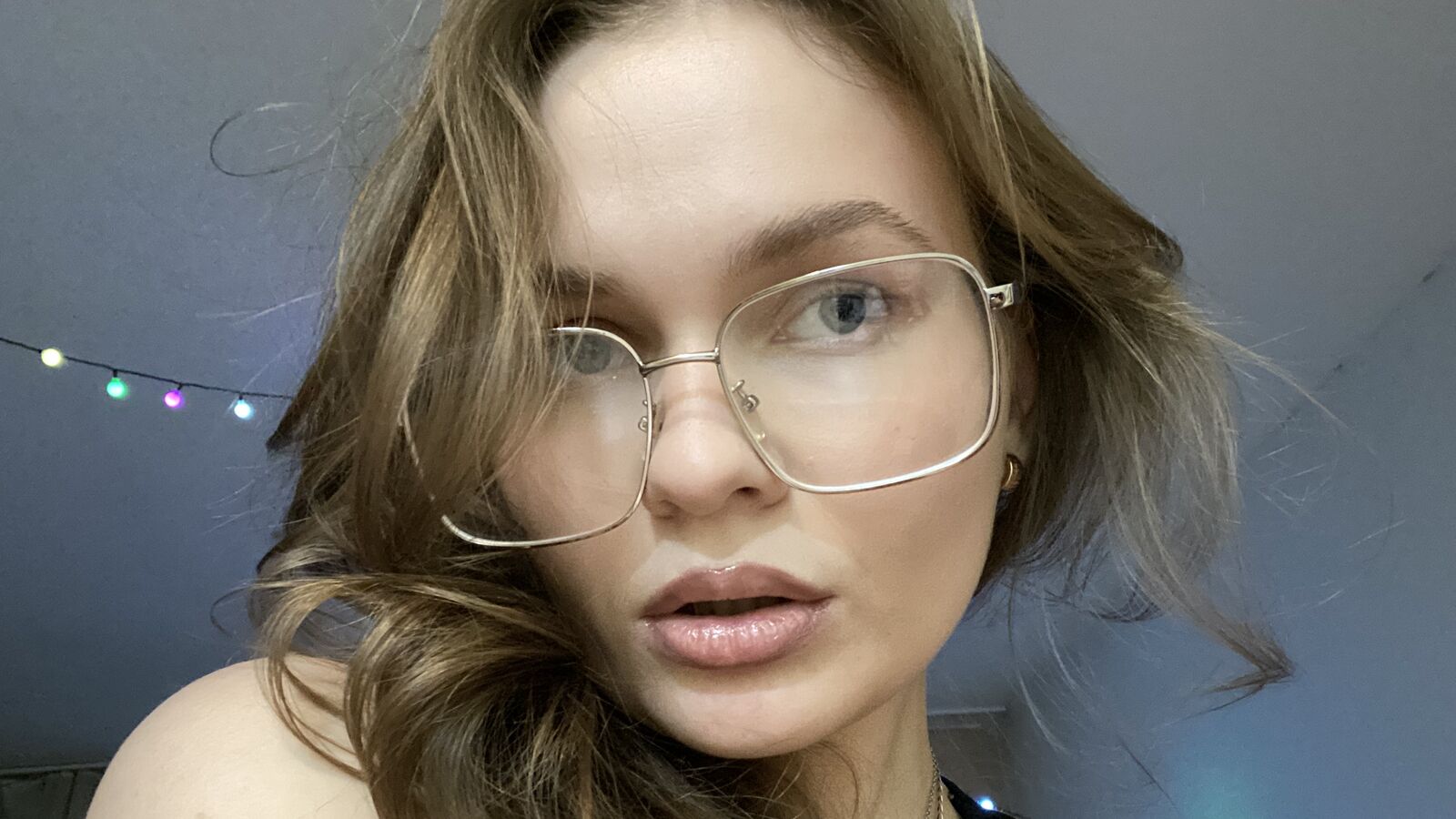 LunaVales erotic portrait