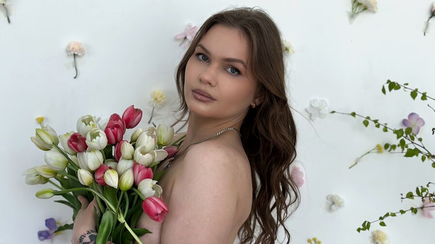 Live Porn Chat with LunaVales