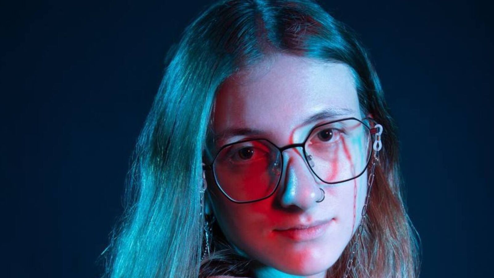 EvelyneSchroff glamour portrait