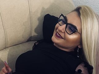 VIVO.webcam RalucaStamate (40) MILF with normal breasts