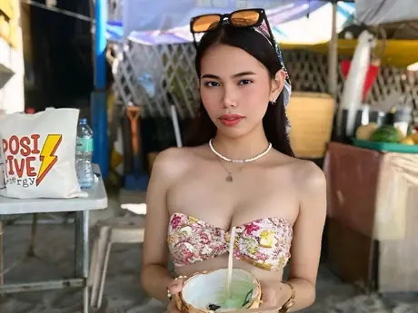 Chat with YlianaGivenchy