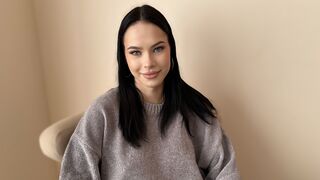 Free Nude LolaSprinkle