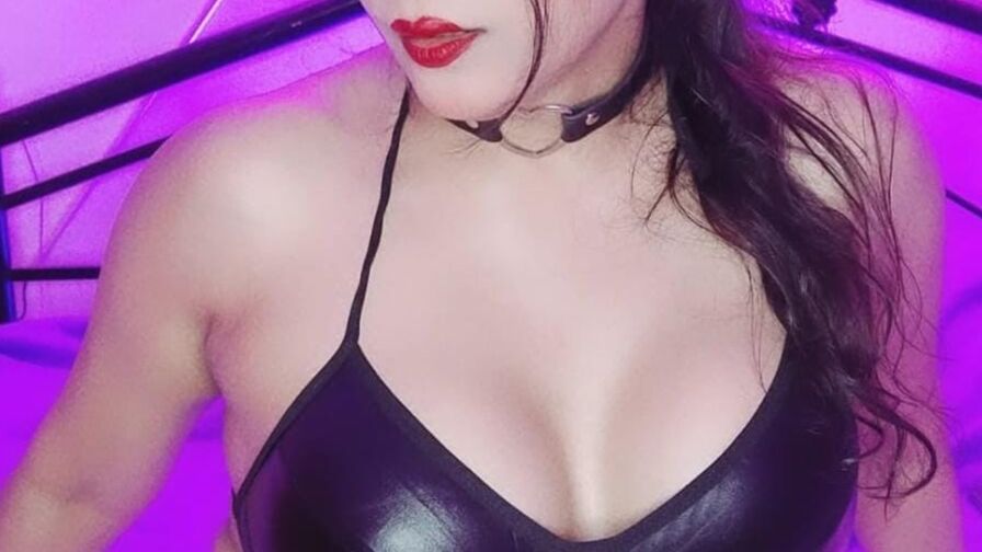 Watch DonnaFrejya live on Sex Girls Blend