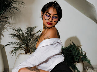 LunaOdette Live Cam Model