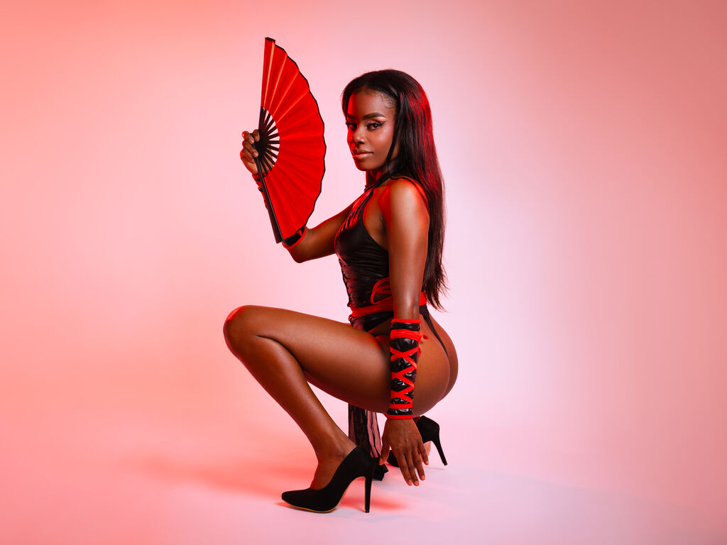 MiaHoopson Profile Image MiaHoopson Profile Image