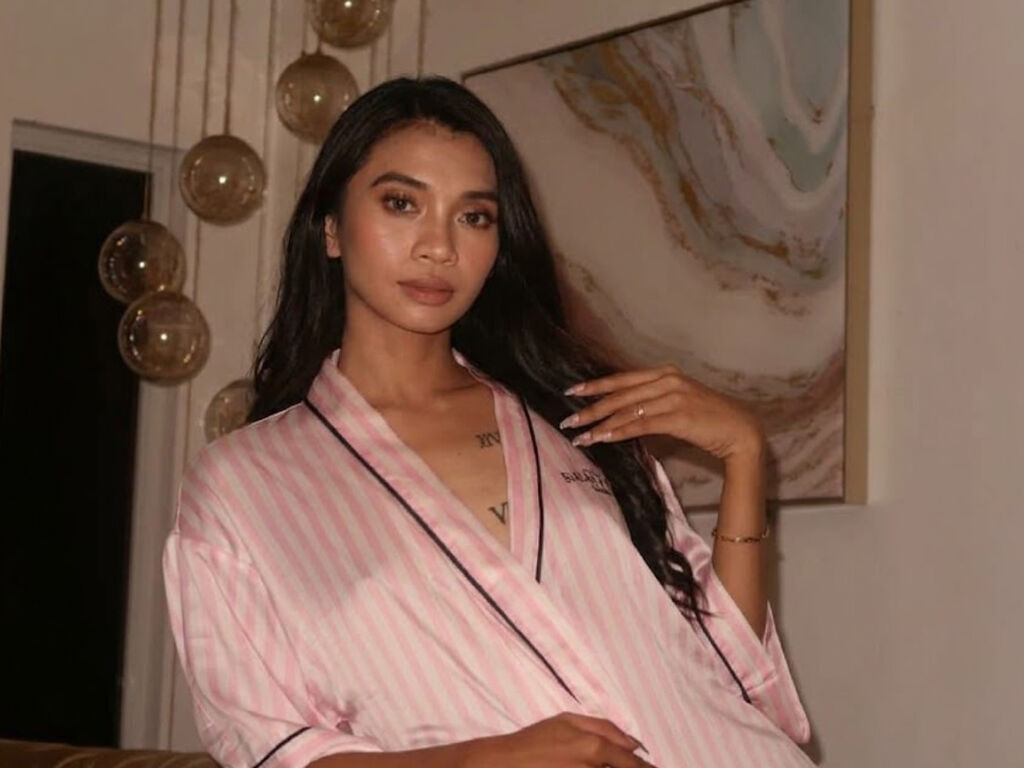 GeorgaSterling online cam profile picture