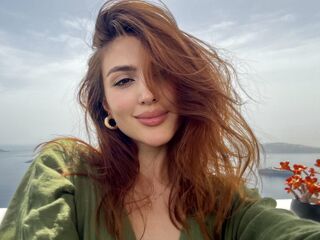 LilaFerrari's live cam