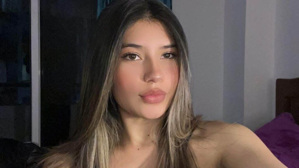 MeganBozzo online on GirlsOfJasmin