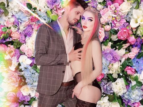 Chat with DennisLina