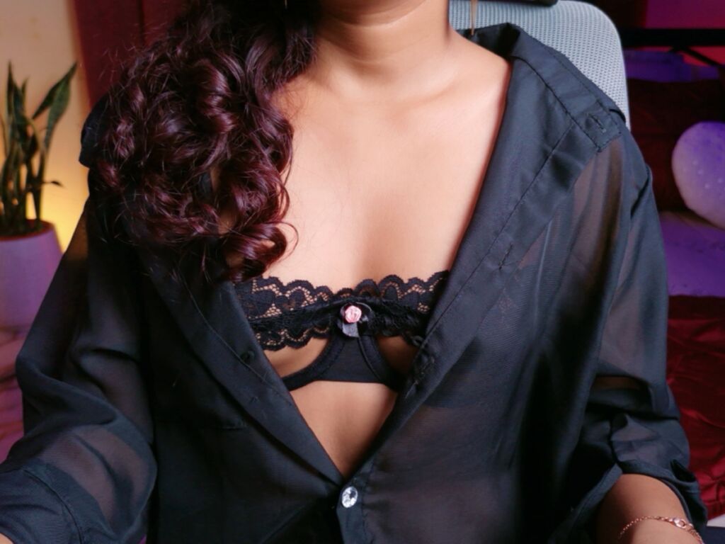 AdrinaRose Profile Image