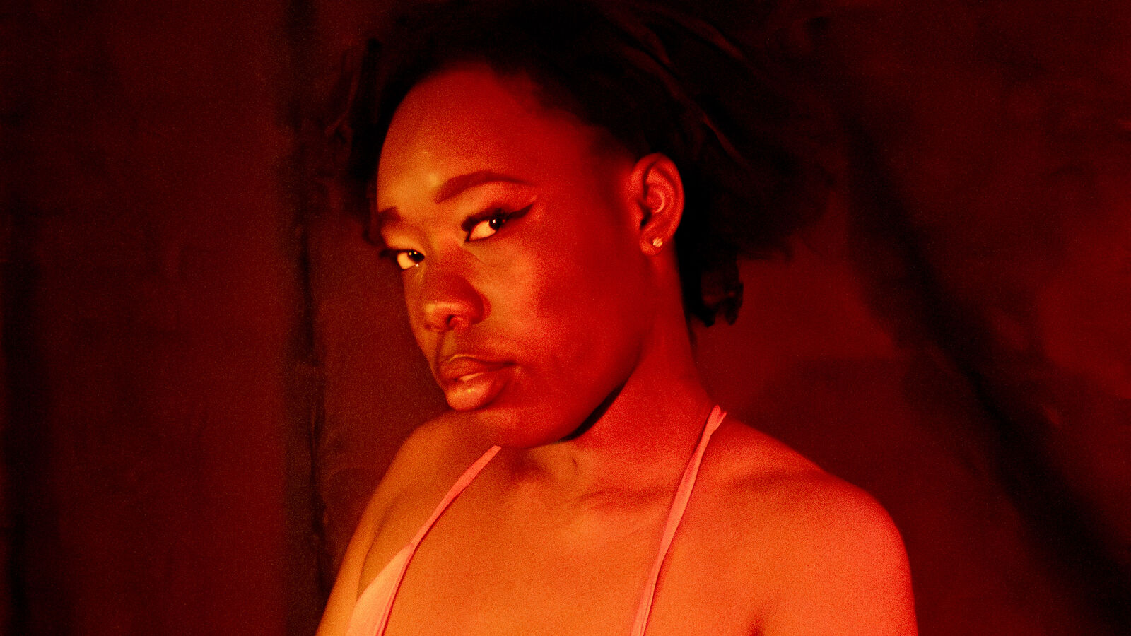 YazaraEvans glamour portrait
