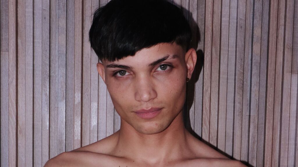 Chat with SmileJay on Live Jasmin
