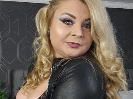 Chat with CatherineMill