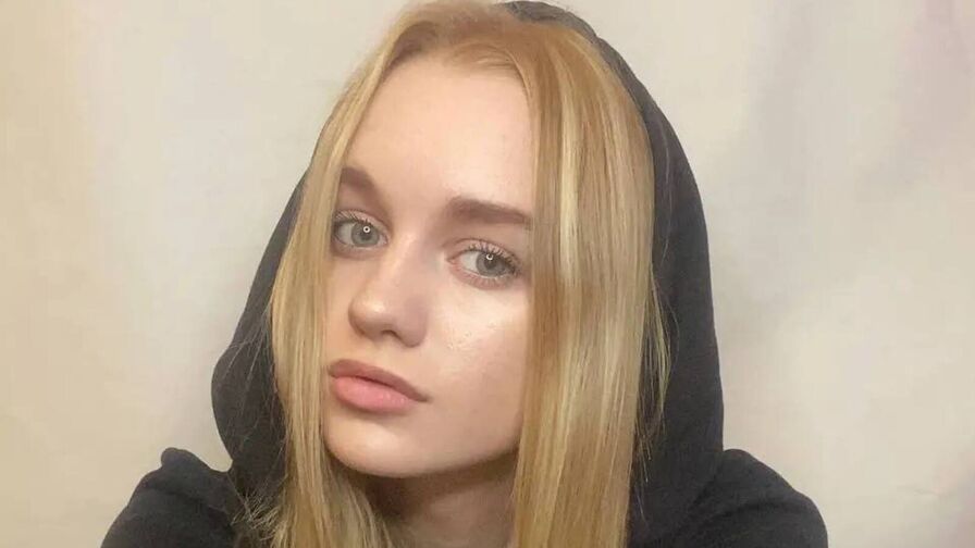 Live Sex Chat with SheridanSillavan