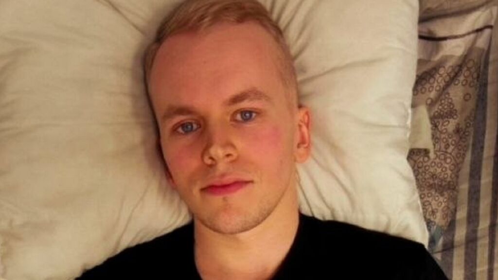 Live Chat with JacobFlyens on LiveJasmin
