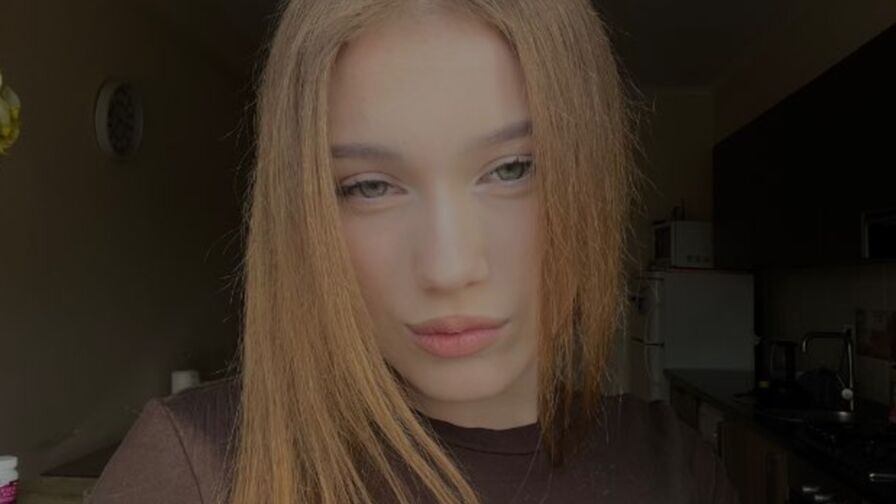 Live Porn Chat with MiaDelicia