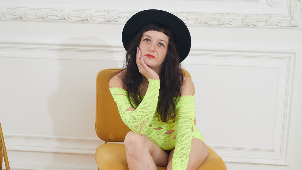 SabrinaBauer live cam model at LiveJasmin