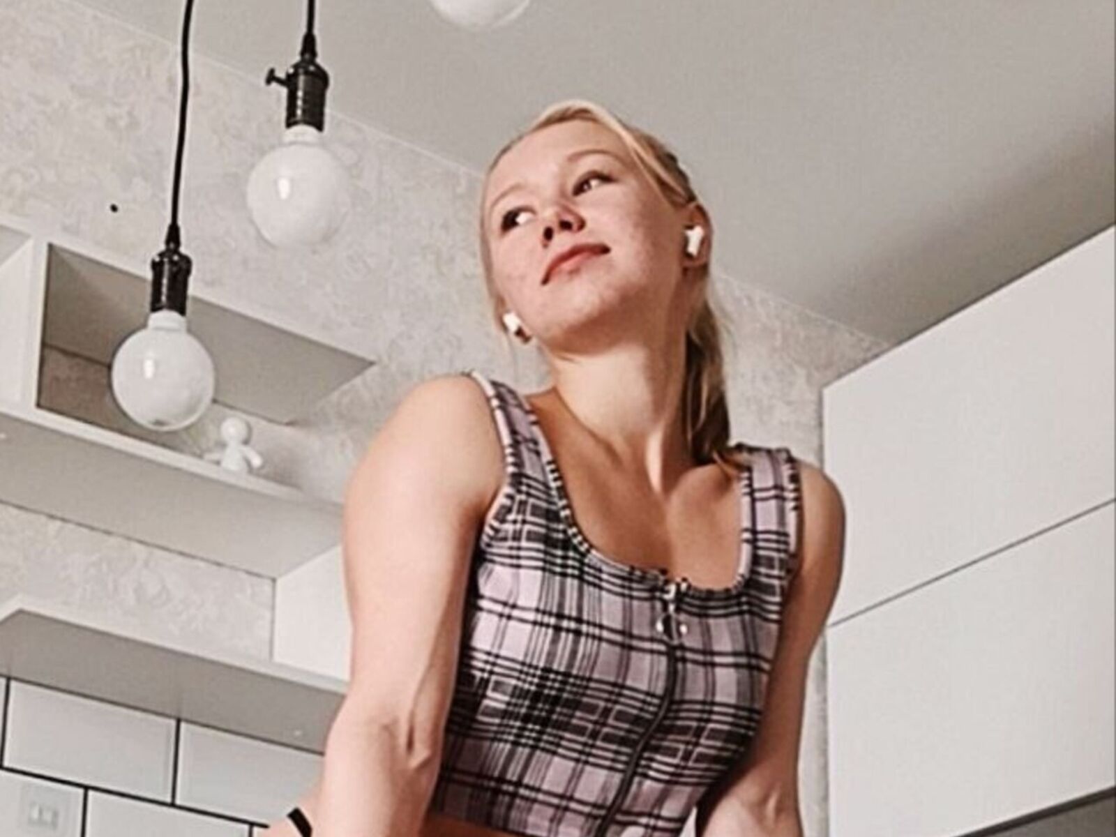 Live cam for EveyLush