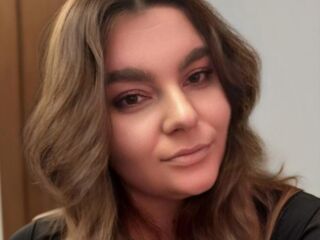 MeganDarcy MeganDarcy
