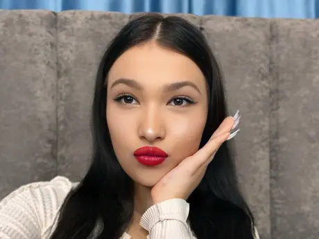 Chat with AlinaCrystals