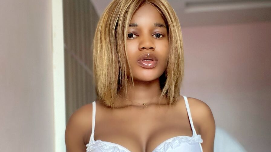 Watch DanielMercy live on Sex Zoom