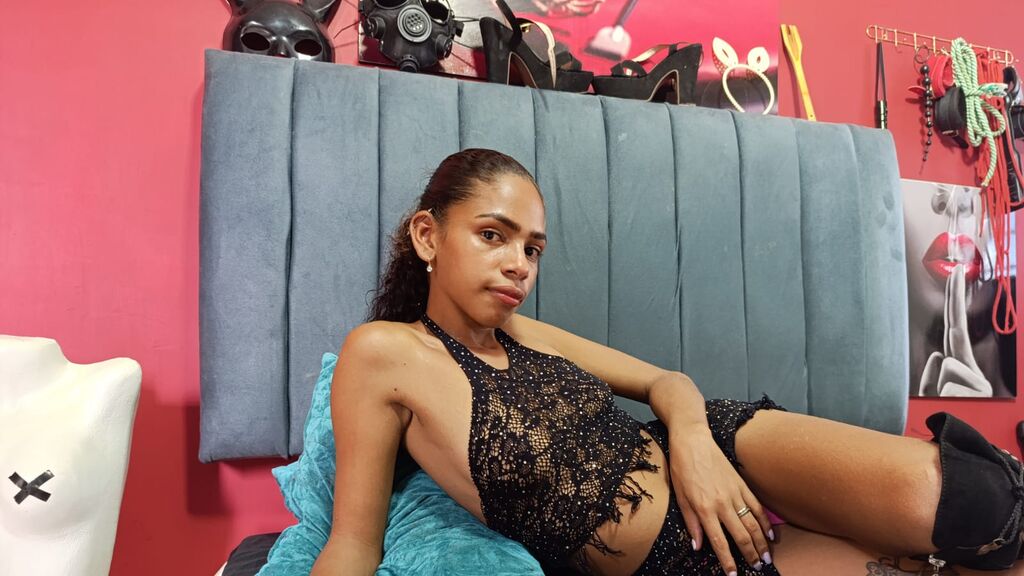 CellesteBrow live cam model at LiveJasmin