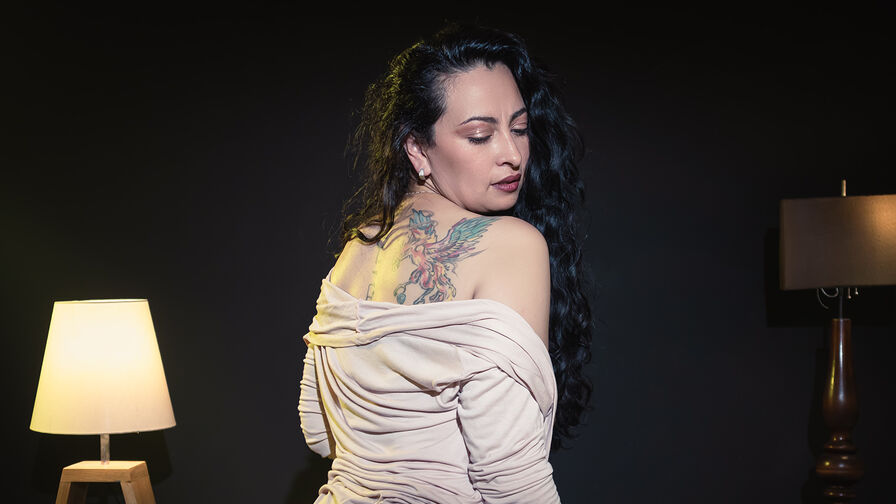 Live Sex Chat with AlessandraMoreti