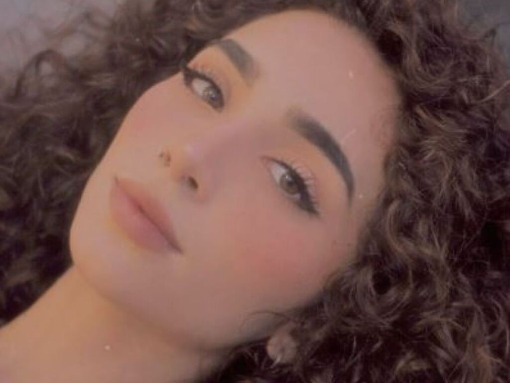 JadePastori age 22