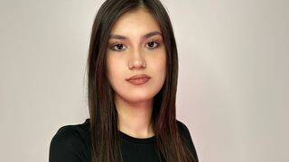 Free Nude AmityBiddy