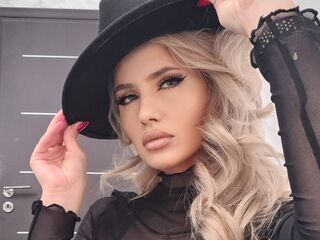 MoniqueSin Porn Show