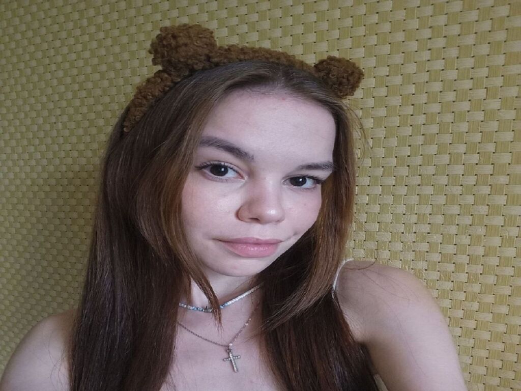 AngelinaYoon webcams pussy live orgasm