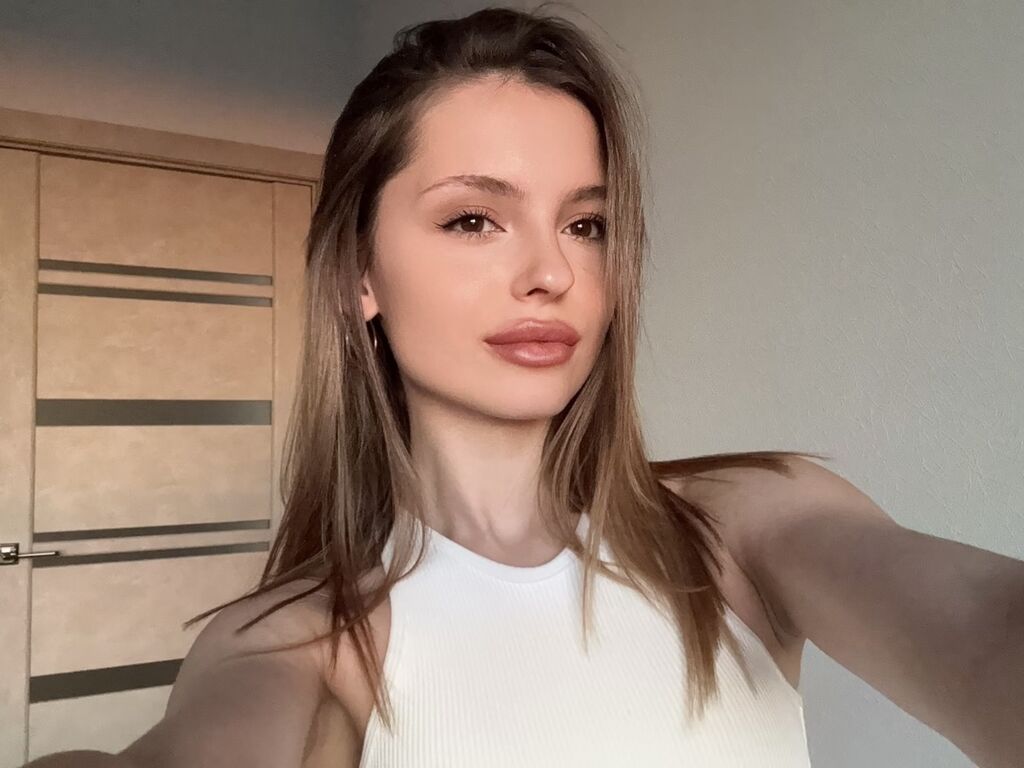 EmilySkout Nude